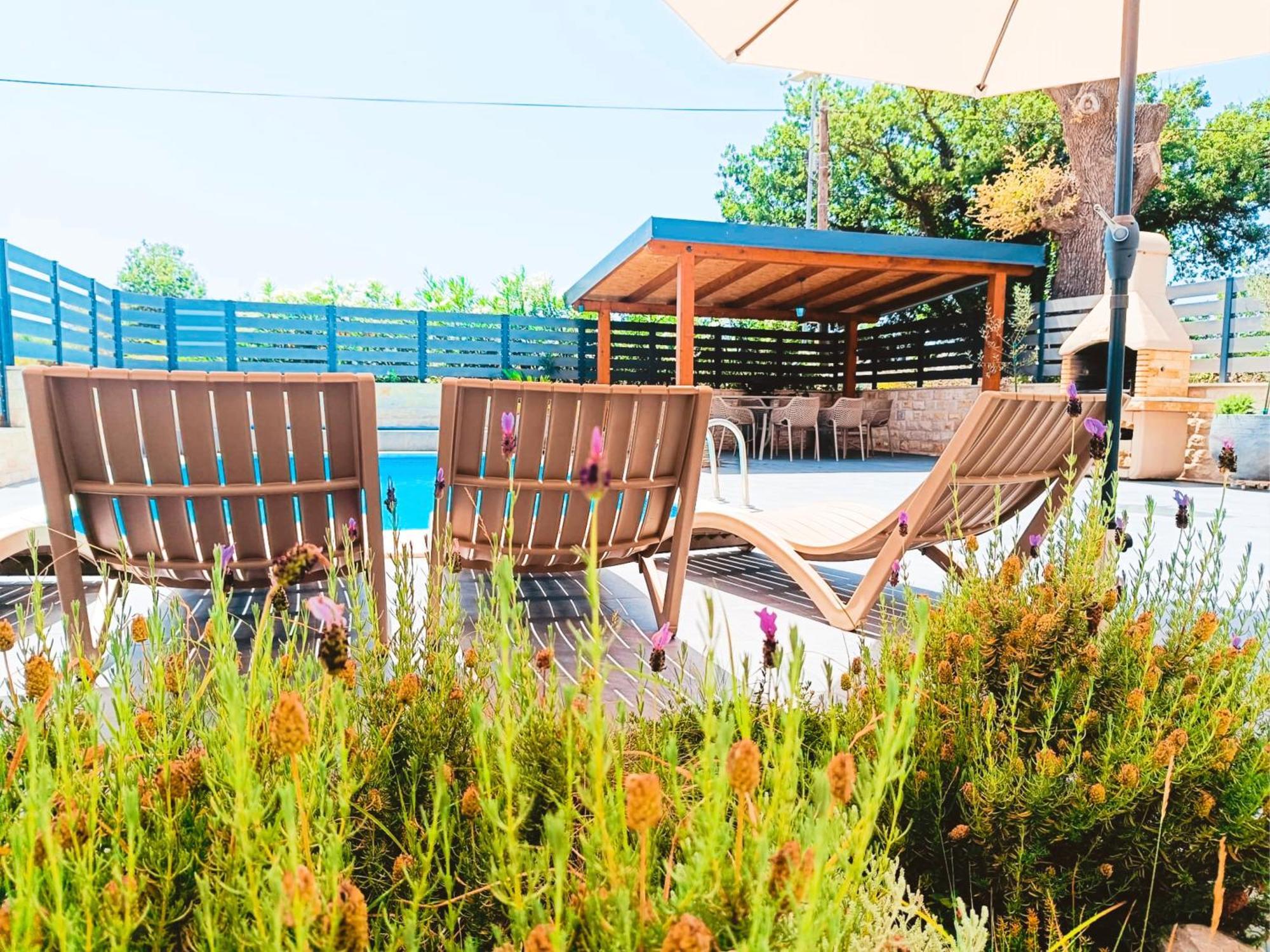 Villa Twins Sukosan With Heated Pool 外观 照片