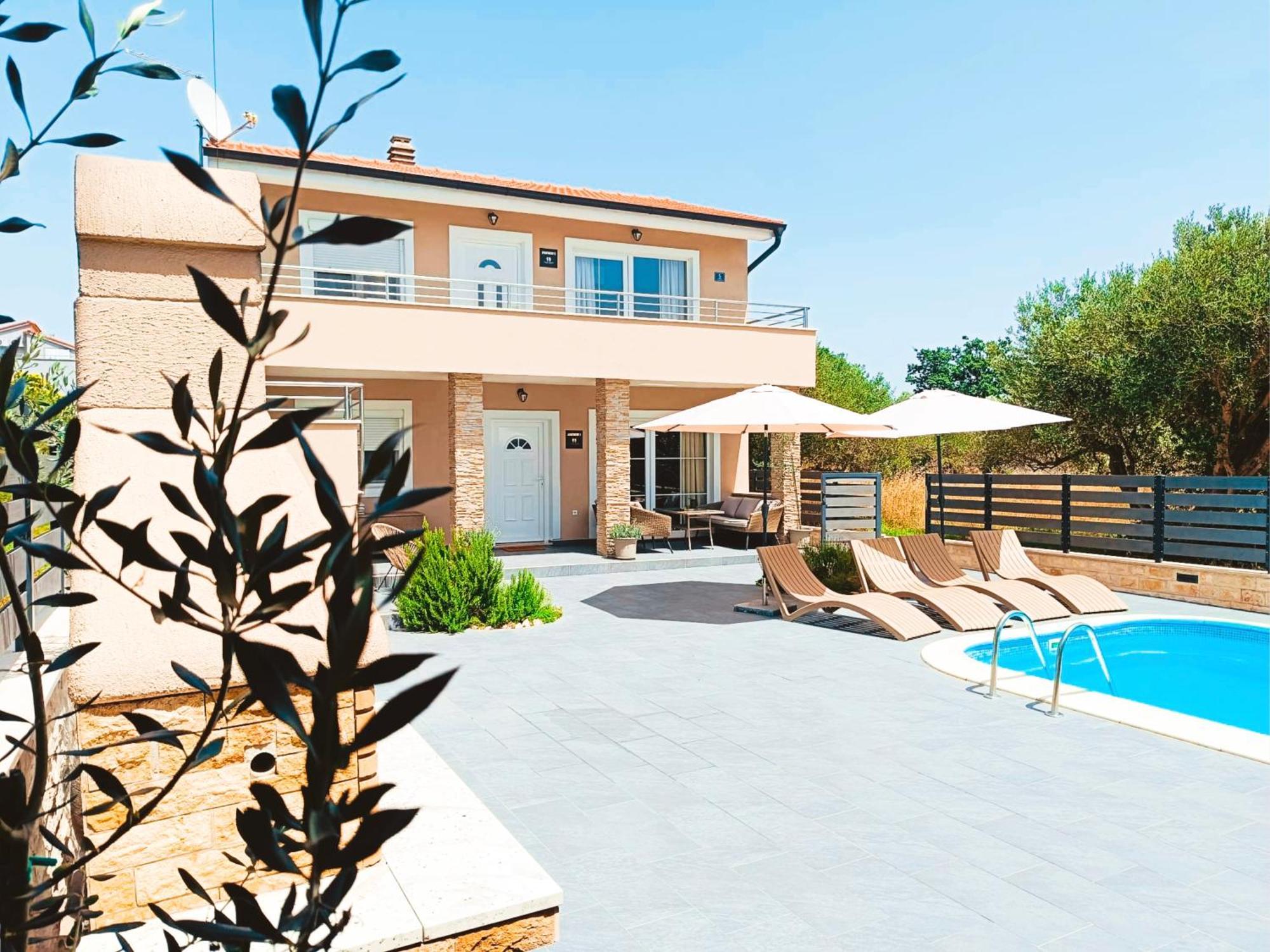Villa Twins Sukosan With Heated Pool 外观 照片